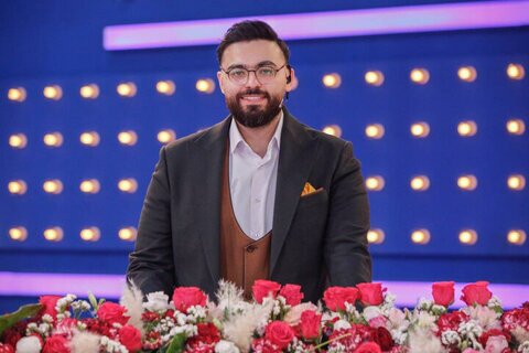 ببینید| خفتگیری خشن از مصطفی امامی مجری تلویزیون ببینید| خفتگیری خشن از مصطفی امامی مجری تلویزیون