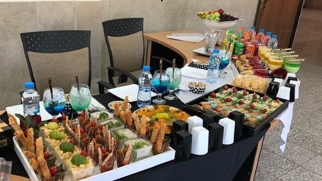 پذیرایی در جلسات دفاع ممنوع شد پذیرایی در جلسات دفاع ممنوع شد