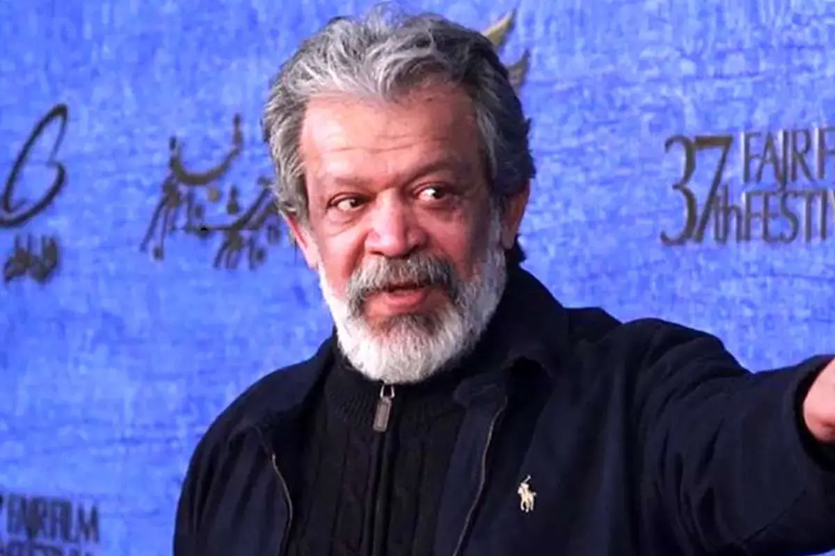 ببینید| تشویق ممتد حسن پورشیرازی لحظه دریافت جایزه در جشن منتقدان سینما