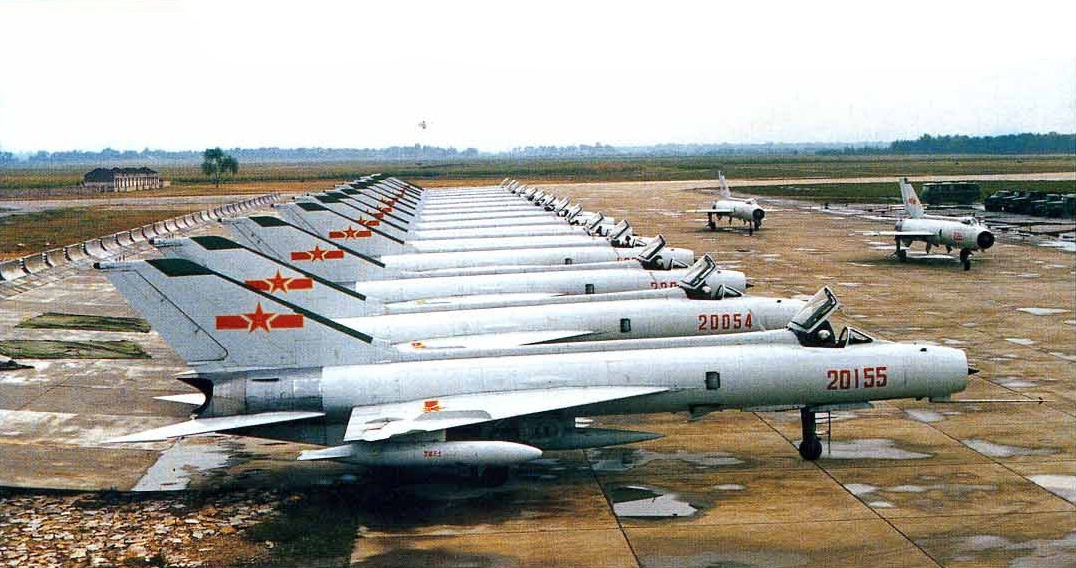 مشخصات جنگنده شنیانگ J-۸ مشخصات جنگنده شنیانگ J-۸