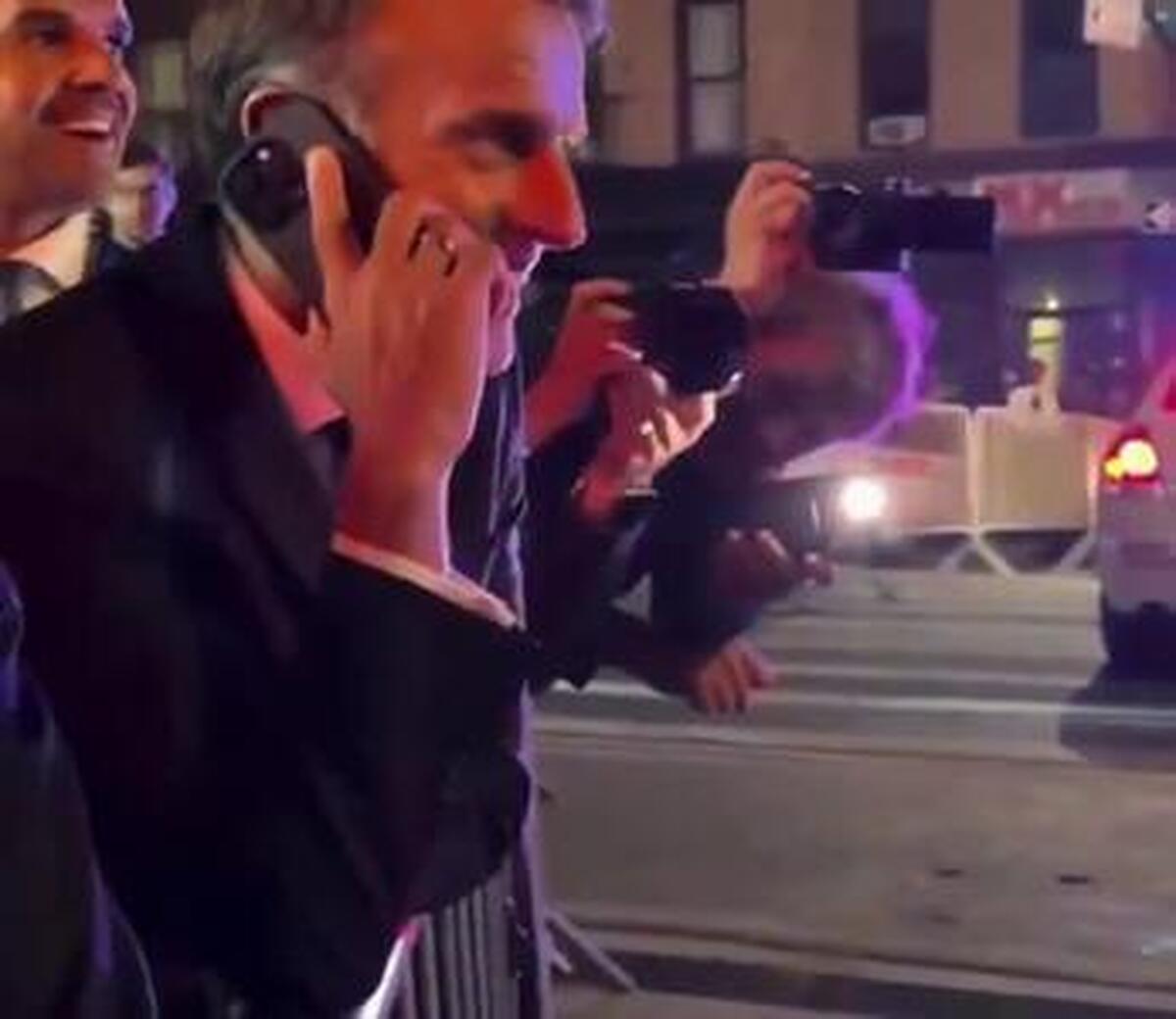 ببینید| وقتی مکرون در نیویورک پشت ترافیک ترامپ ماند