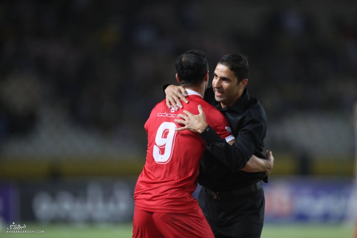 پرسپولیس در آستانه صعود به صدر جدول لیگ برتر + عکس پرسپولیس در آستانه صعود به صدر جدول لیگ برتر + عکس