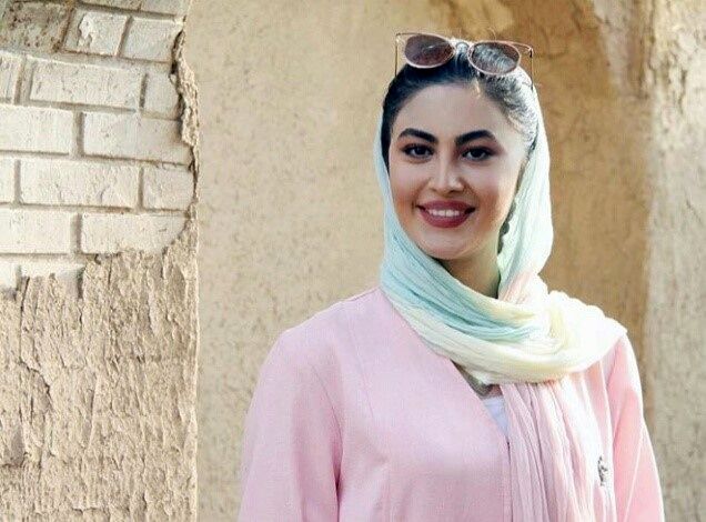 استایل جدید و شیک مریم مومن در اکران فیلم «تابستانی که برف آمد» +عکس