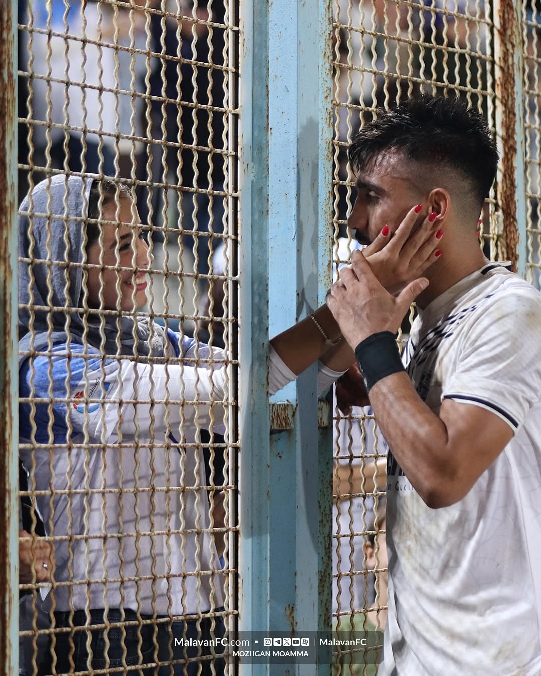 عکس| قاب عاشقانه‌ای که دیروز سن سیروس را زیباتر کرد