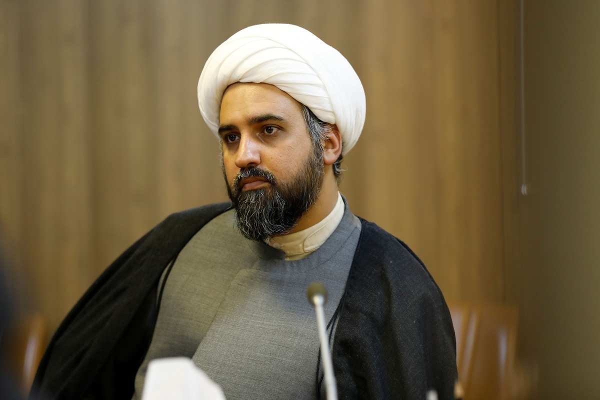 حمله سخنگوی ستاد امر به معروف و نهی از منکر به محمدرضا باهنر؛ درباره حجاب سخنگوی نظام نیستید