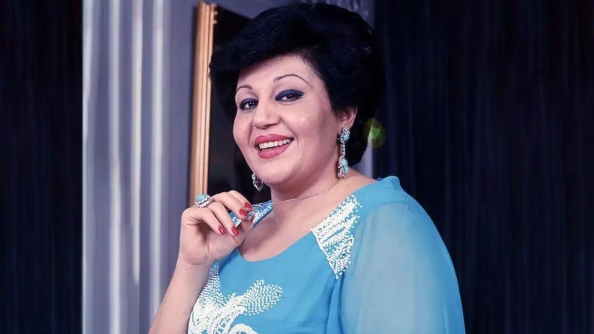 تصویری قدیمی از مراسم عروسی هایده در ۱۳ سالگی! +عکس