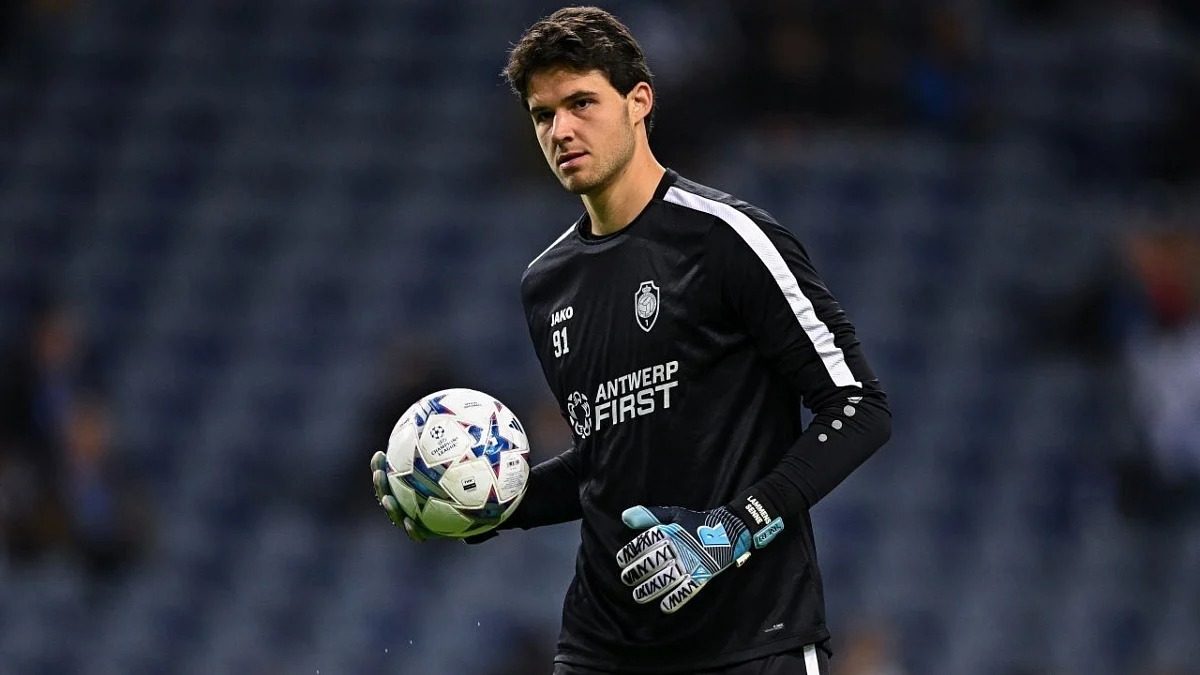 سنه لامنس کیست