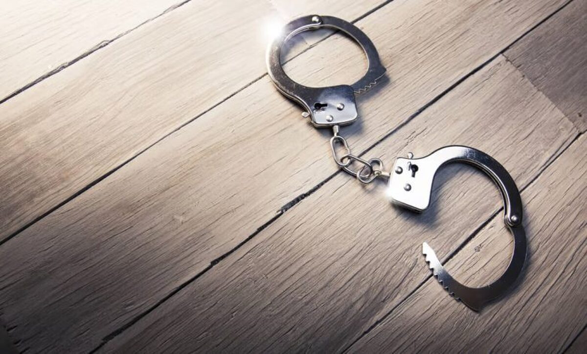 ببینید| دستگیری پیرزن ۷۰ ساله افغان در قم که سرکرده باند خفتگیرها بود