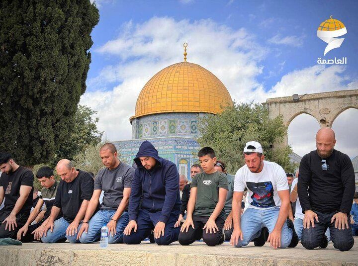 نخستین نماز جمعه در غزه پس از آتشبس+ عکس نخستین نماز جمعه در غزه پس از آتشبس+ عکس