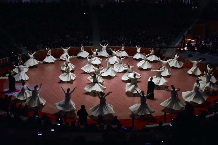 رقص سماع چیست؟ | آشنایی با تاریخچه و تأثیر مولانا در رقص سماع تأثیر مولانا در رقص سماع