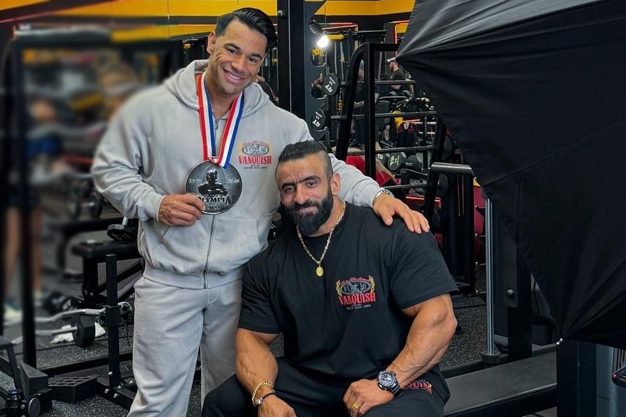 علی بلال کیست؟ | بدنساز نامدار افغانستان و نایب قهرمان رقابتهای مستر المپیا ۲۰۲۵ علی بلال و هادی چوپان