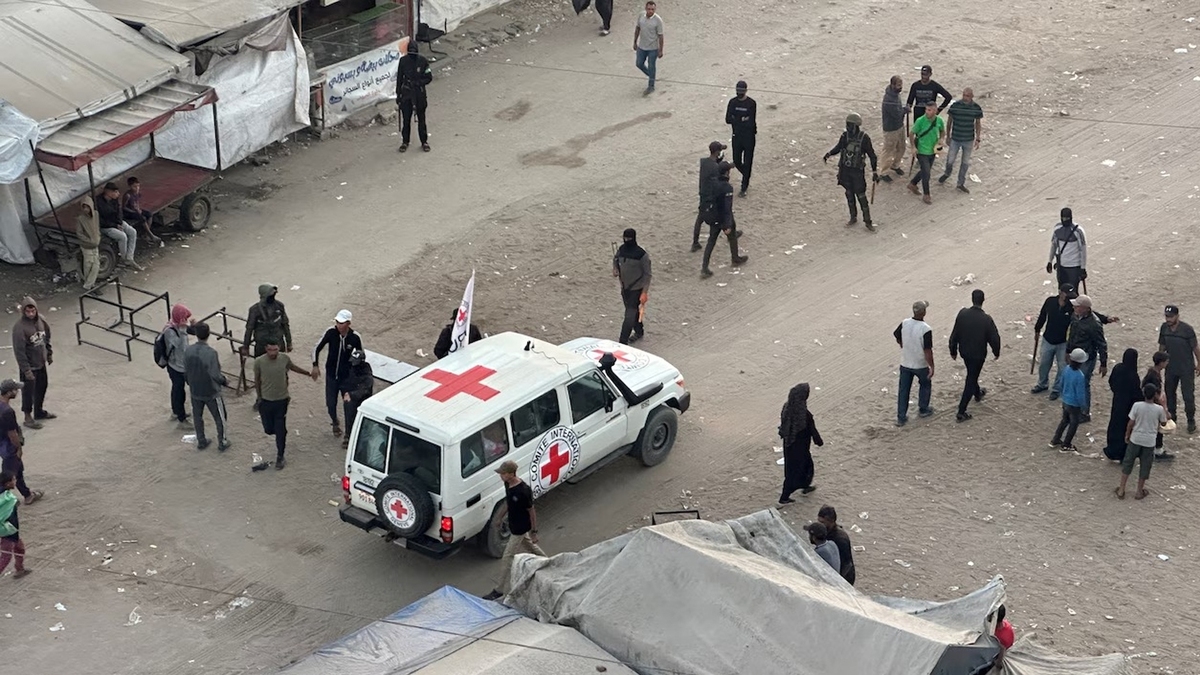 ببینید| ویدئویی از لحظه تبادل اسرای اسرائیلی