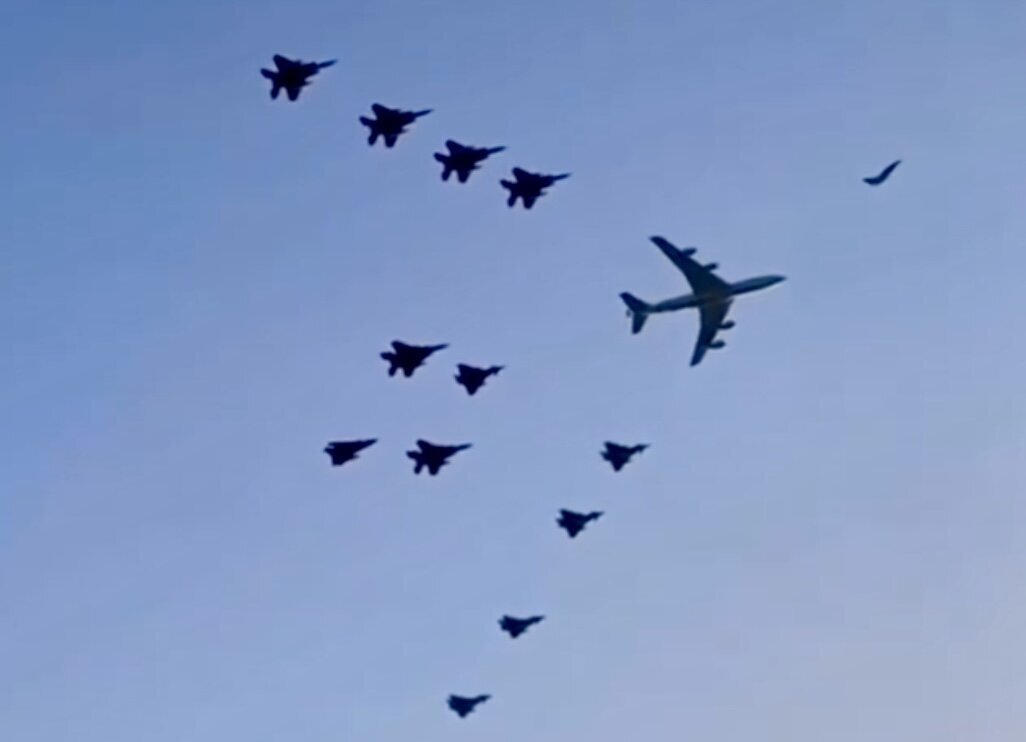 ببینید| اسکورت هواپیما ترامپ توسط جنگنده های مصری در بدو ورود به شرم الشیخ