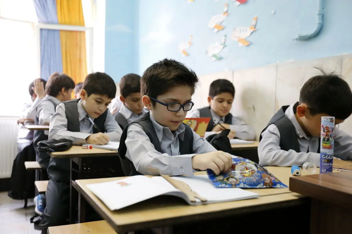 تمام مدارس مشهد فردا مجازی شد تمام مدارس مشهد فردا مجازی شد