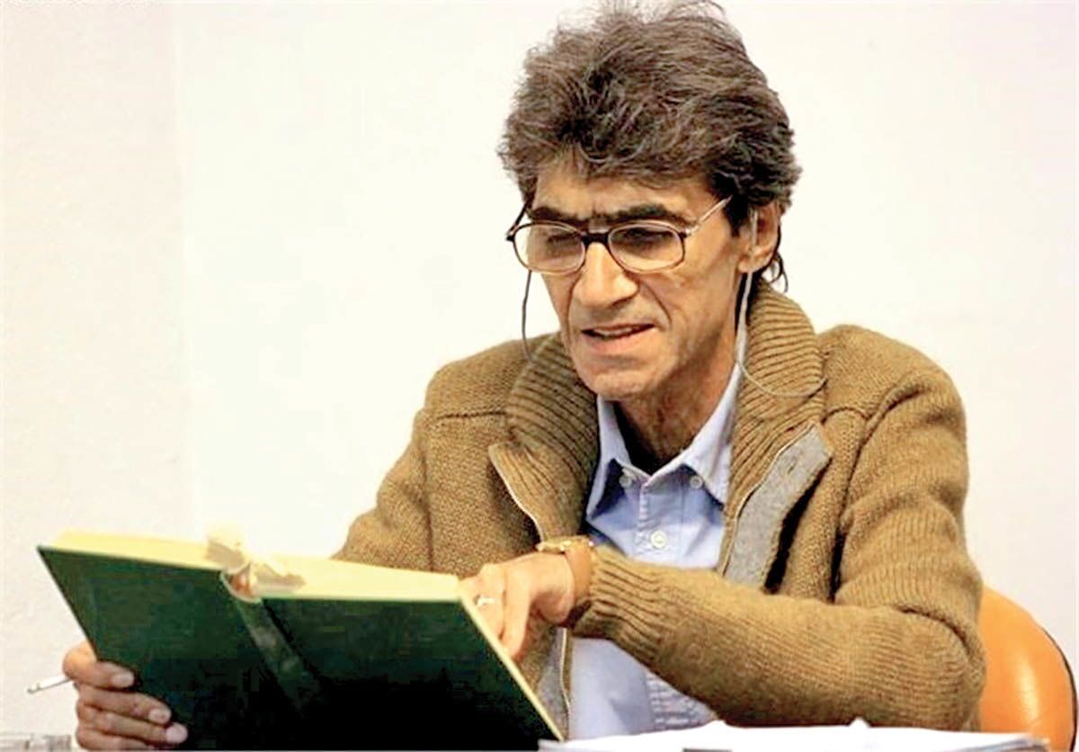 آرامگاه ابدی ناصر تقوایی در امامزاده طاهر کرج +عکس