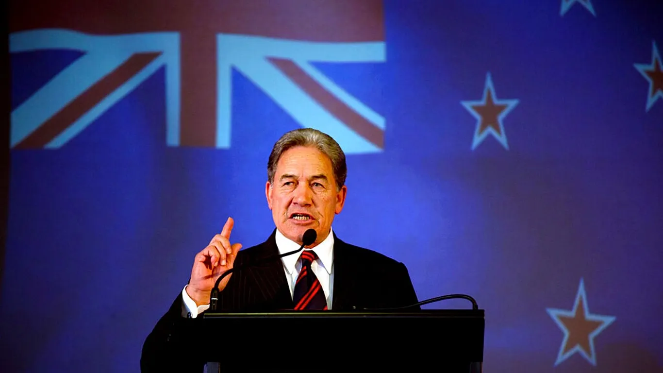 نیوزیلند تحریمهای علیه ایران را دوباره اعمال میکند پیترز