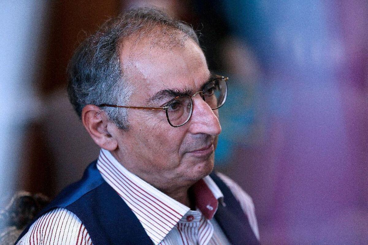 ببینید| تمسخر زیباکلام در شبکه افق