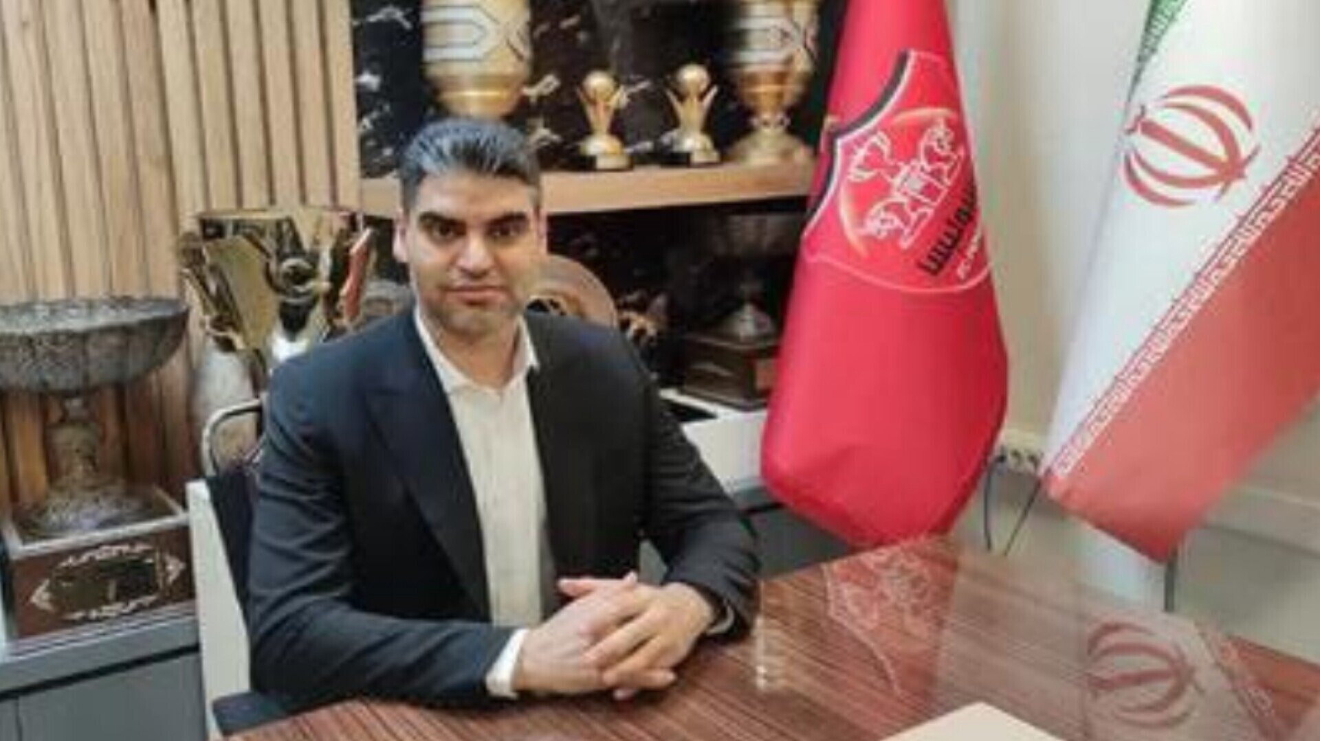 پیمان حدادی سرپرست موقت باشگاه پرسپولیس شد پیمان حدادی سرپرست موقت باشگاه پرسپولیس شد