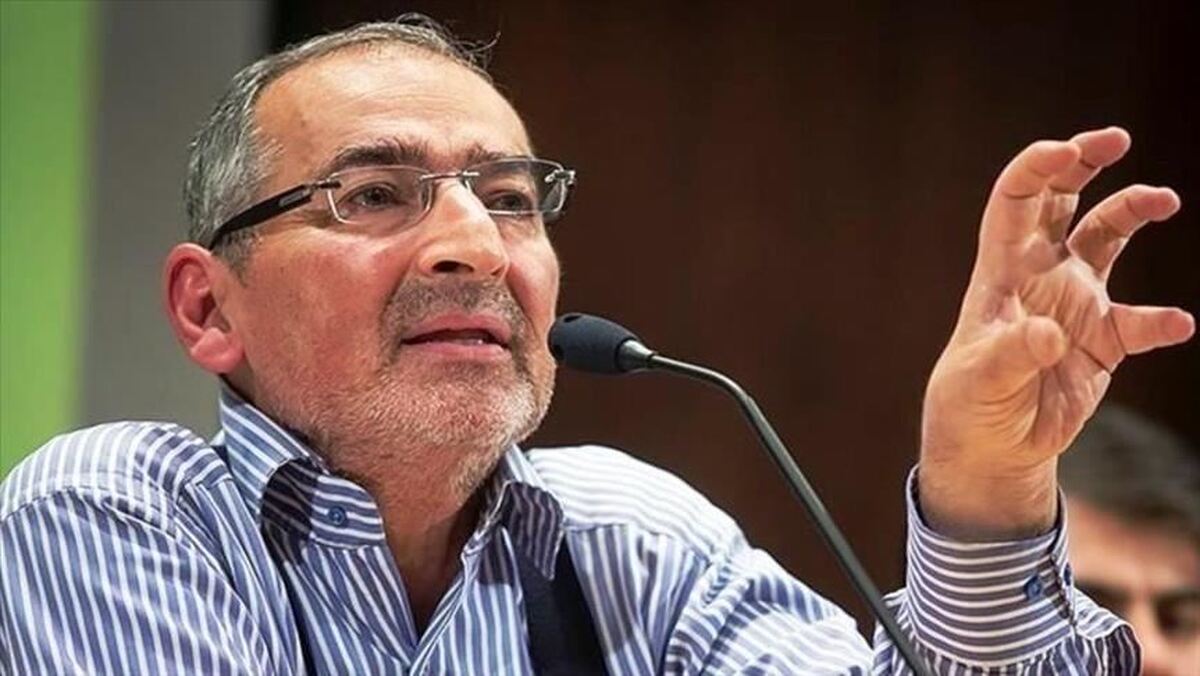 زیباکلام: ما به FATF رسیدیم، چون منطقه عوض شده، نه سیاست داخلی