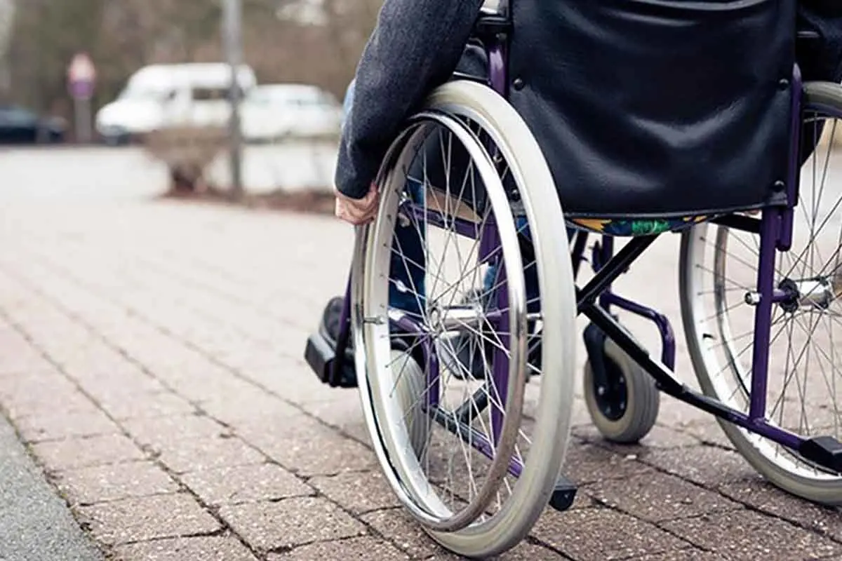 نابینایان و معلولا