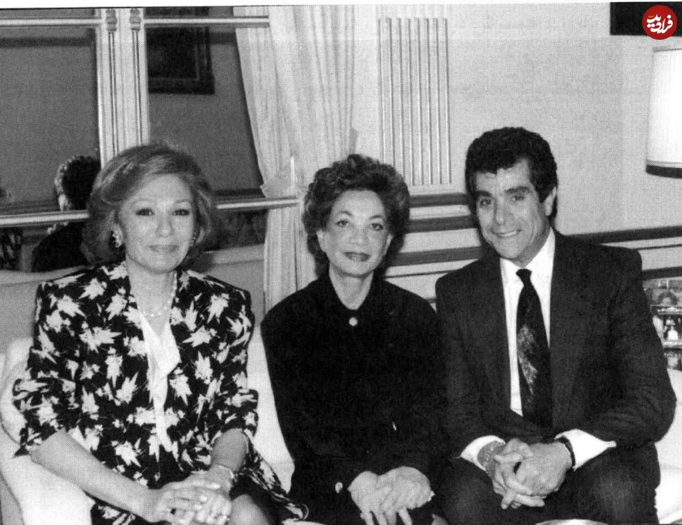 بهروز وثوقی در کنار اشرف و فرح در دهه ۶۰ بهروز وثوقی در کنار اشرف و فرح در دهه ۶۰