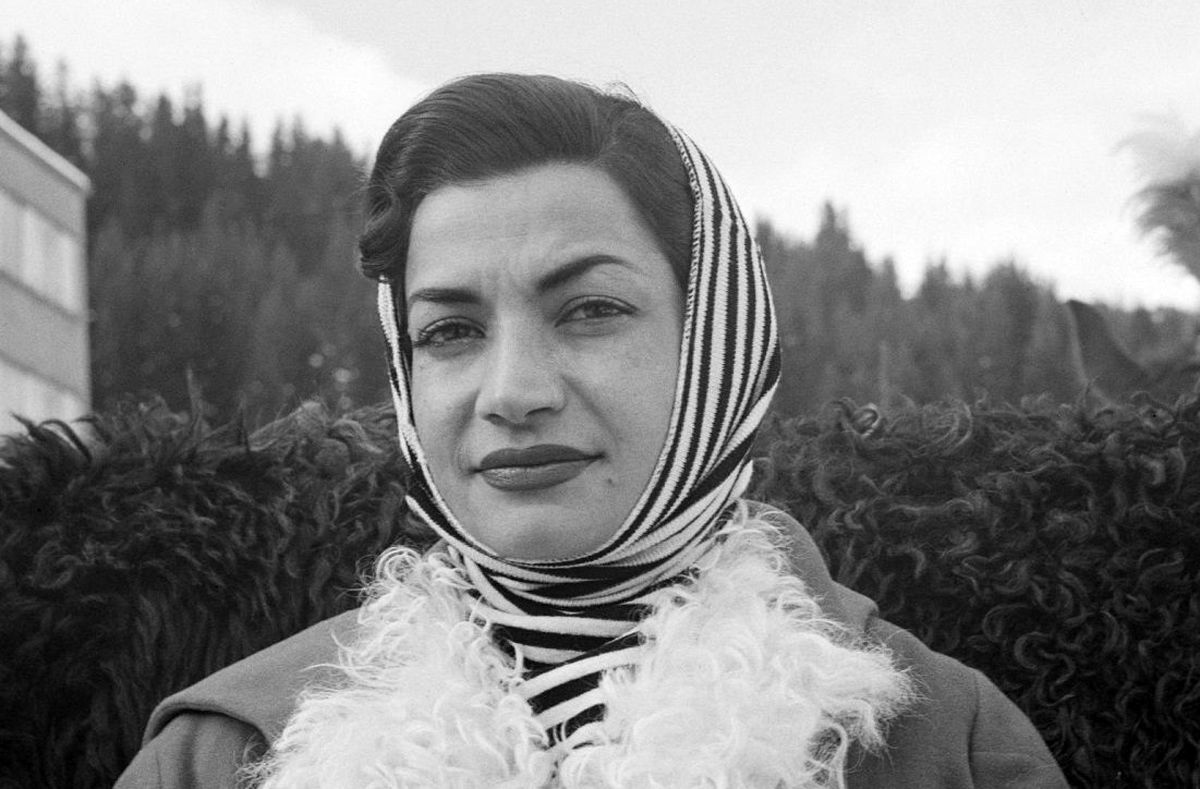 تصویری کمتر دیدهشده از اشرف پهلوی در سفر به یزد در سال ۱۳۵۵ تصویری کمتر دیدهشده از اشرف پهلوی در سفر به یزد در سال ۱۳۵۵