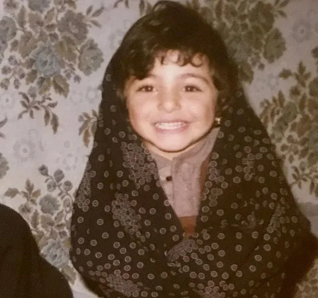 کودکی المیرا شریفی مقدم