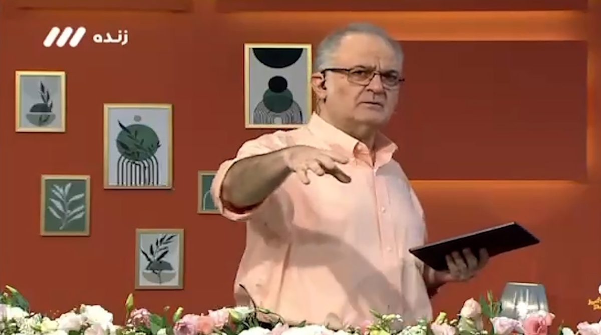 ببینید| اعتراض مجری صداوسیما به ظریف و روحانی پس از فعال شدن اسنپ بک