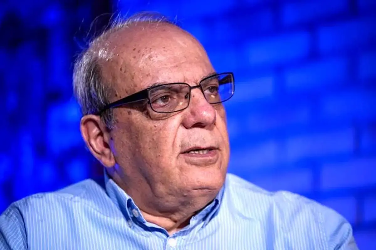 عبدی: مسئولان با شعار سادهزیستی، سبک زندگی متضاد دارند | شمخانی باید منشا ثروت خانوادهاش را شفاف کند عباس عبدی