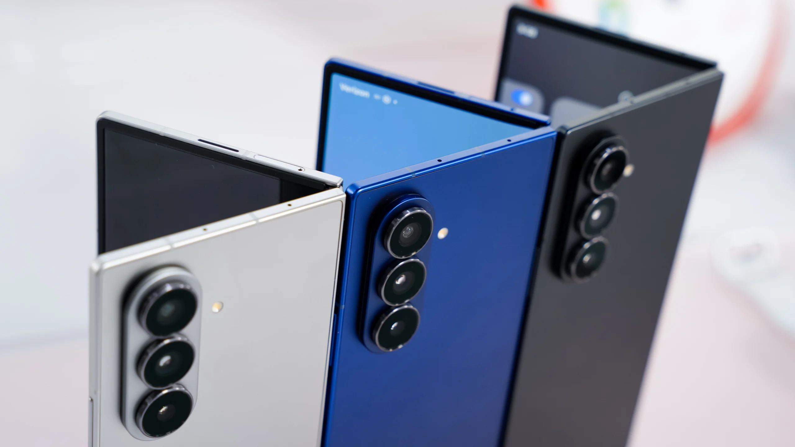 قیمت گوشی موبایل ۱۰ آبان