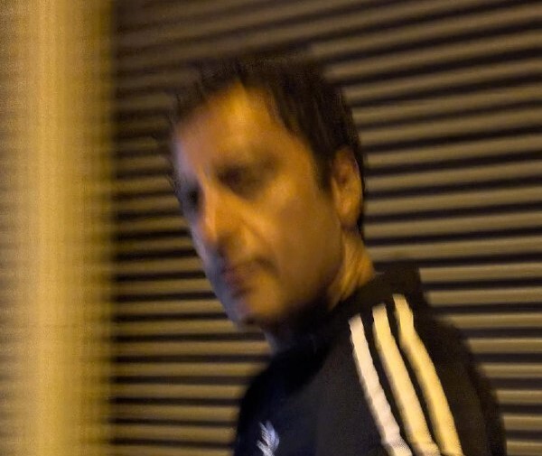 نگاهی به عکس‌های عجیب نوید محمدزاده در خیابان‌های تهران +تصاویر