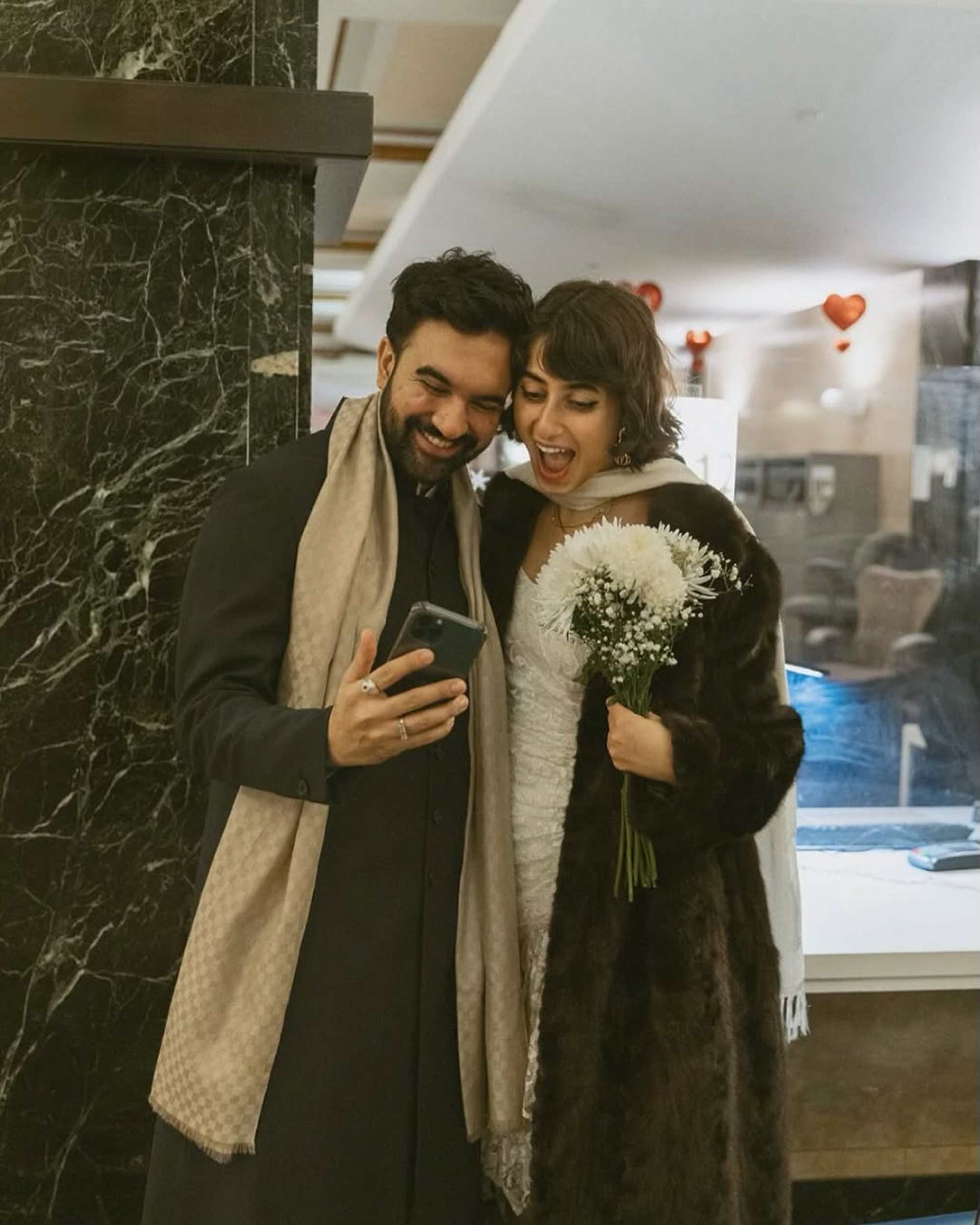 راما دواجی همسر زهران ممدانی کیست؟ | هنرمندی که بانوی اول نسل Z نیویورک خواهد شد راما دواجی و زهران ممدانی