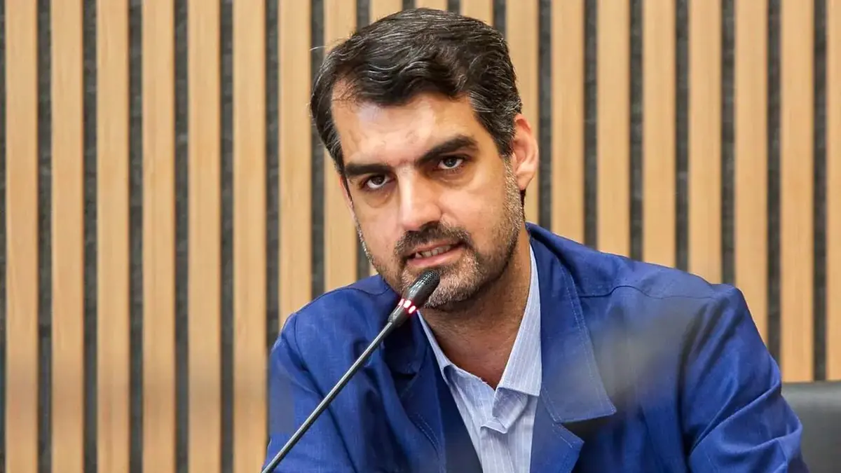 انتقاد تند نماینده قم از وزارت علوم؛ قانع شدن مشروط پس از تعهد وزیر