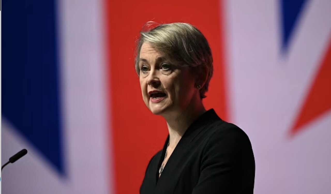 وزیر خارجه انگلیس: ایران تهدیدی مستقیم علیه امنیت ملی ماست | به دنبال جنگ نیستیم وزیر خارجه انگلیس: ایران تهدیدی مستقیم علیه امنیت ملی ماست | به دنبال جنگ نیستیم