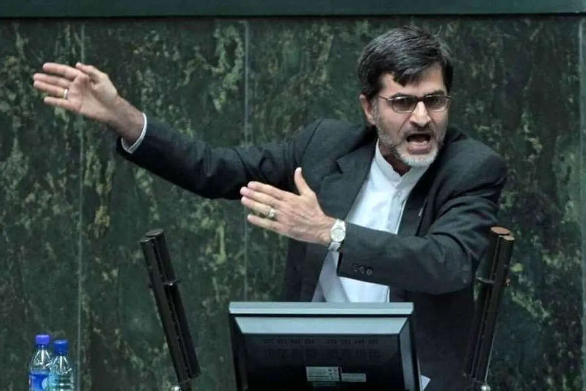 درگیری لفظی در مجلس| کوچکزاده: حاجیبابایی مجلس را یکنفره اداره میکند درگیری لفظی در مجلس| کوچکزاده: حاجیبابایی مجلس را یکنفره اداره میکند