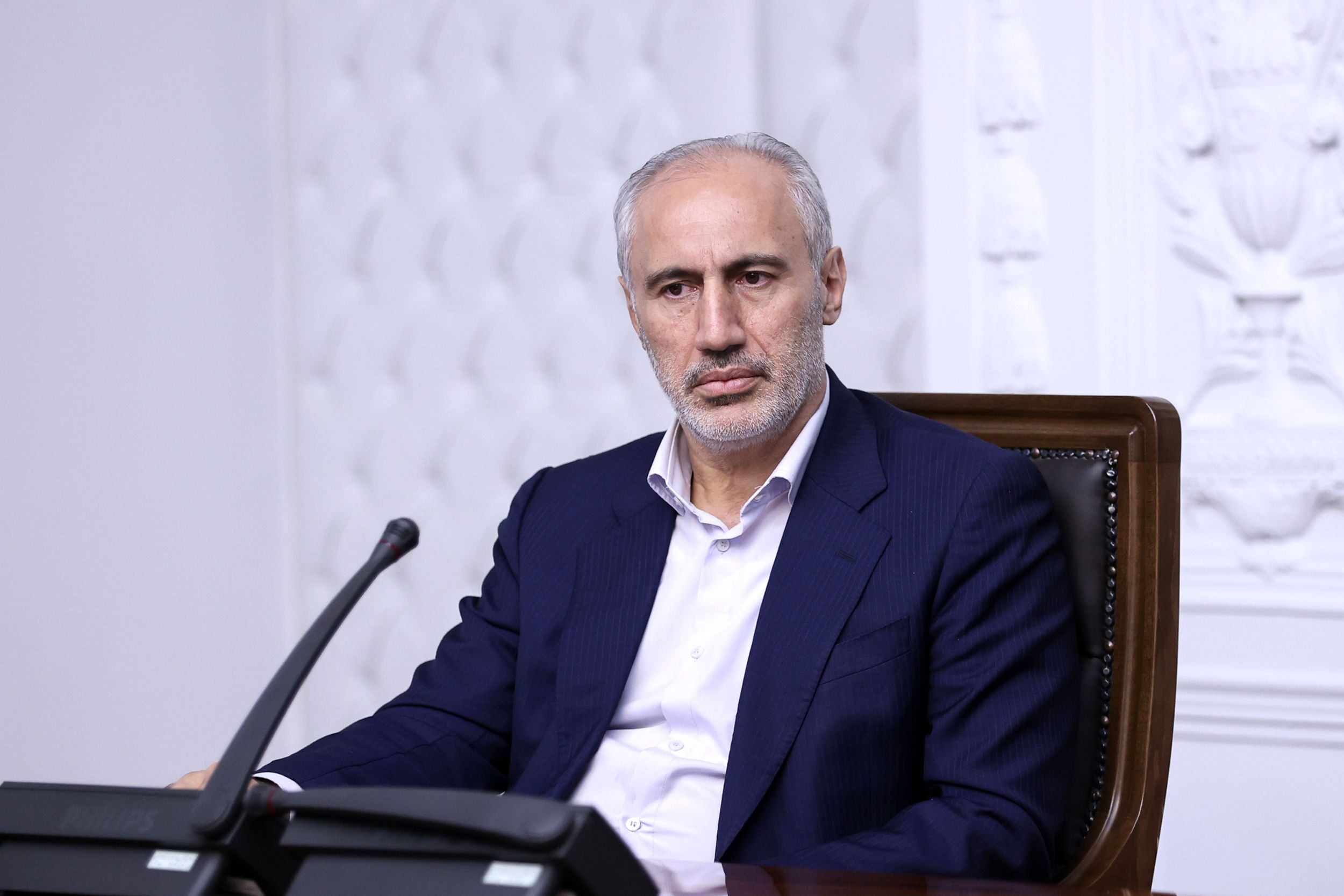 پورمحمدی: یارانه نقدی تا پایان سال منظم پرداخت می‌شود| دولت از کسری بودجه جلوگیری کرده است