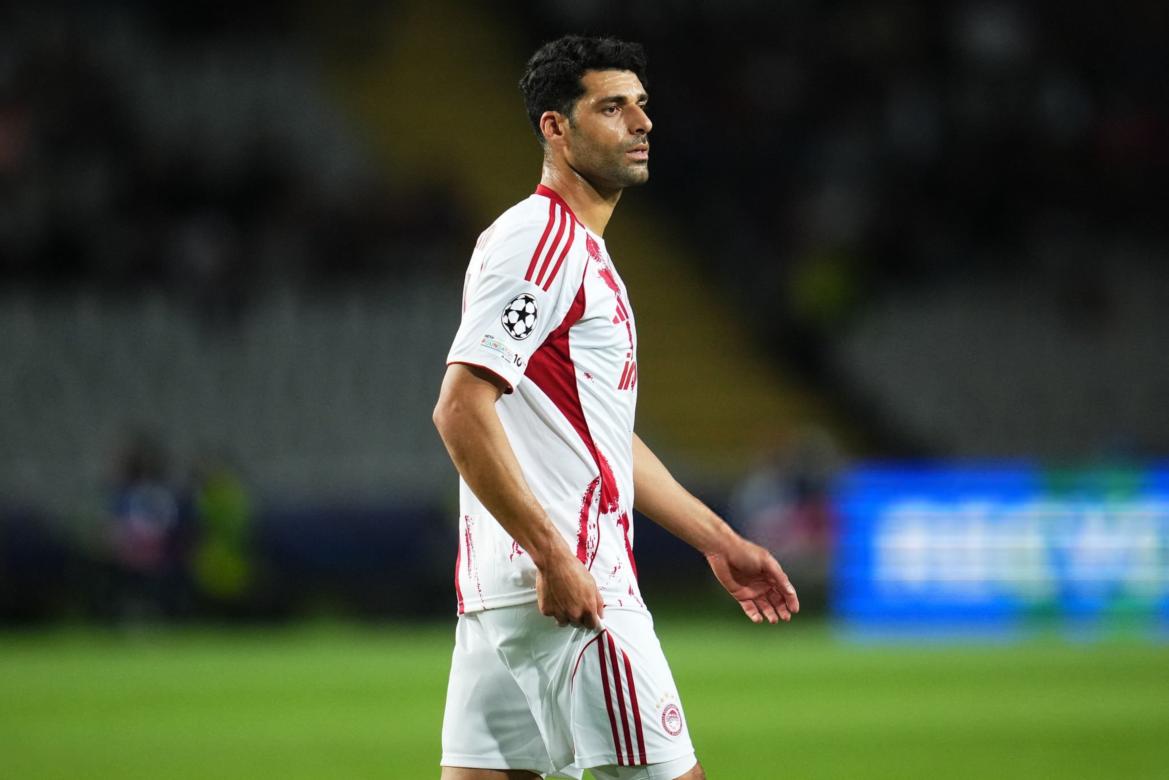 نیمکت‌نشینی دوباره طارمی در لیگ قهرمانان؛ انتقادها از مندیلیبار بالا گرفت