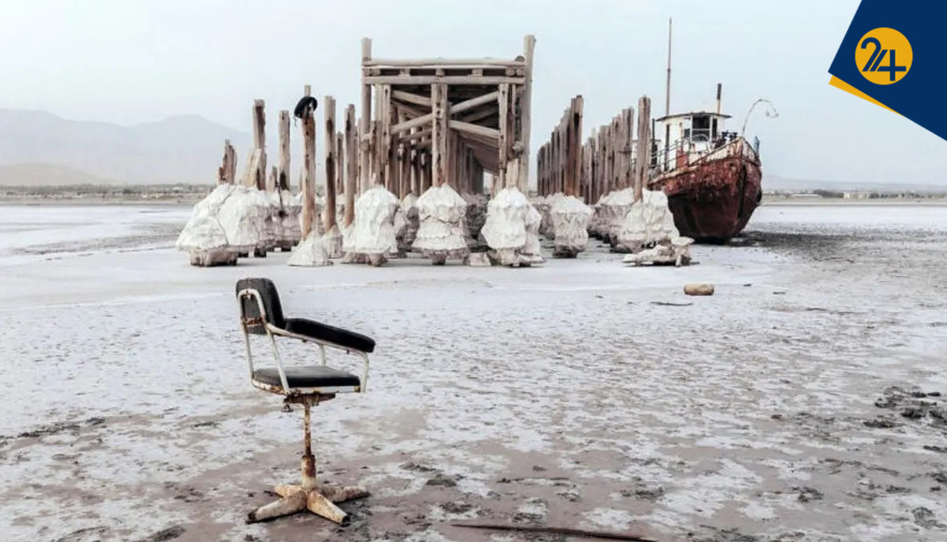 وضع دریاچه ارومیه در روز چهلم سال آبی ۱۴۰۴-۱۴۰۵ | دشت نمکی سمی بهجای بزرگترین دریاچه خاورمیانه دریاچه ارومیه