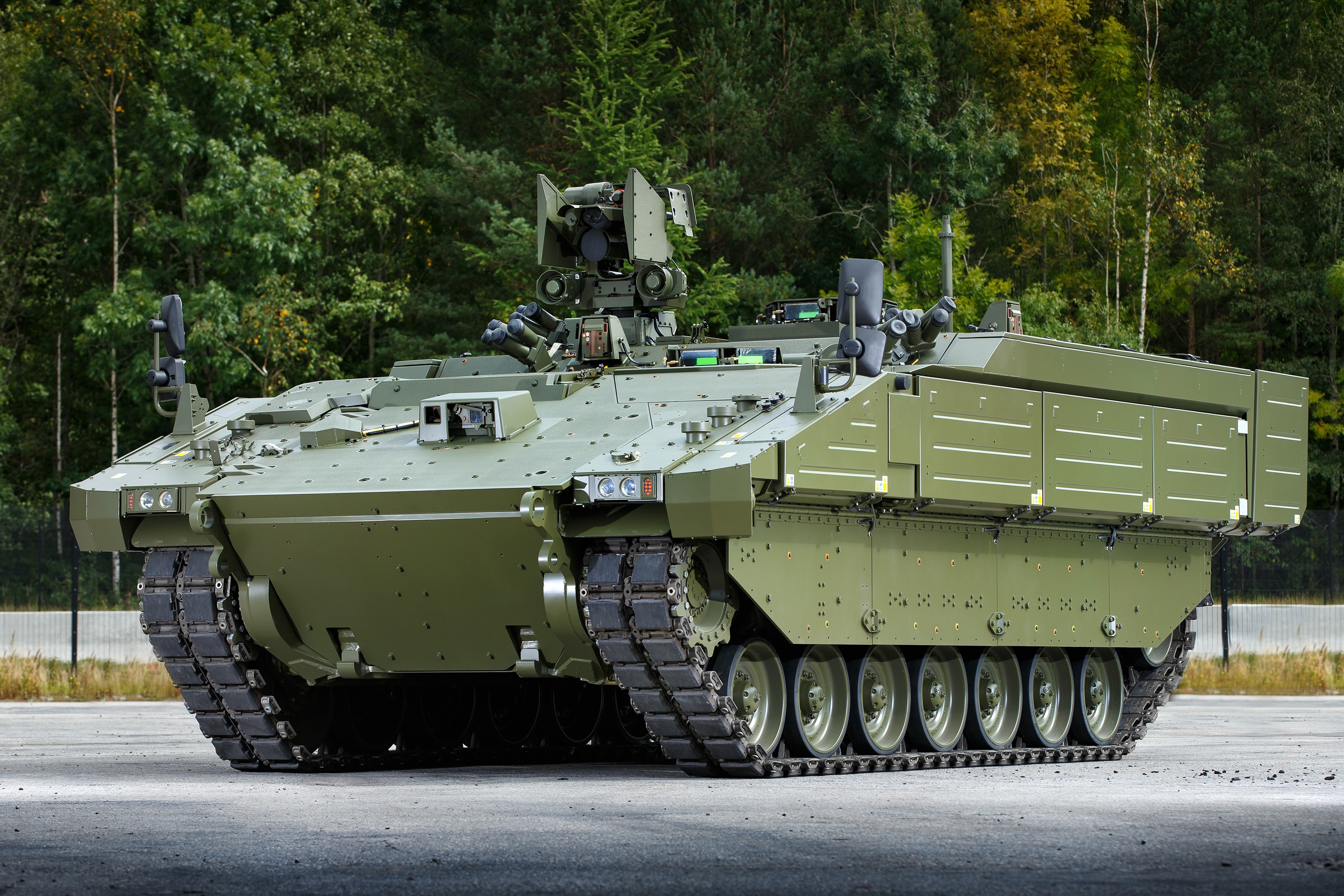 خودروی نفربر زرهی ARES خودروی نفربر زرهی ARES