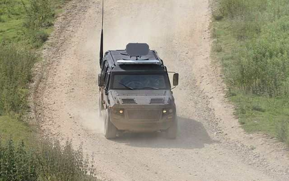 نفربر زرهی کبرا نفربر زرهی کبرا