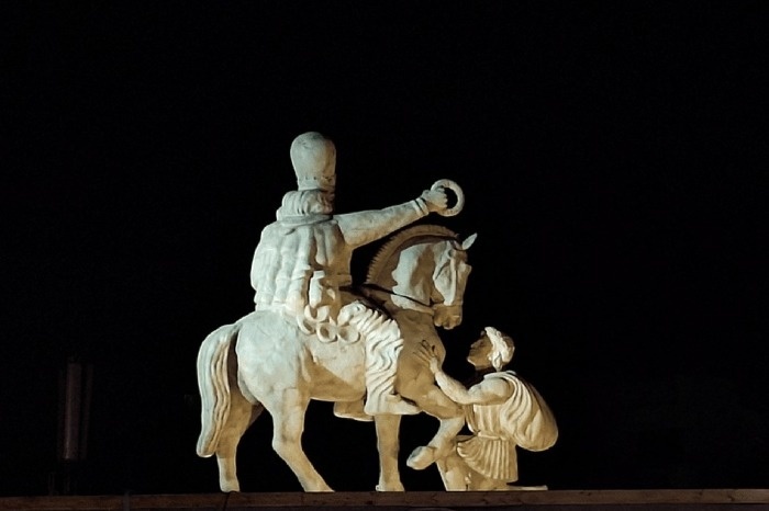 مجسمه والرین