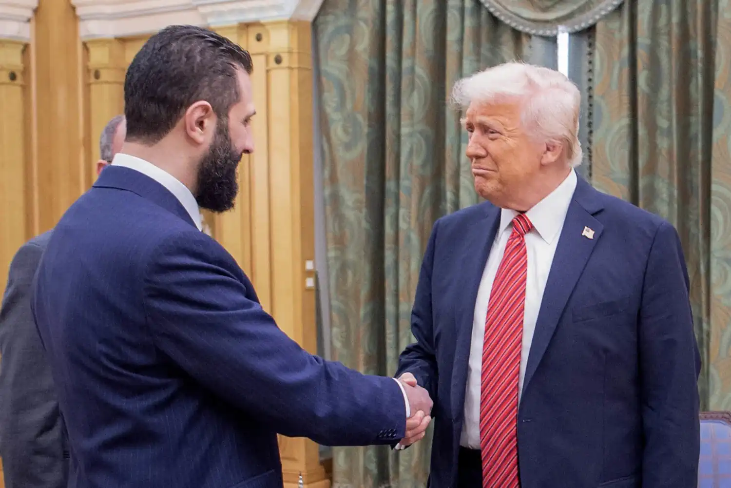 سفر تاریخی رئیسجمهور سوریه به آمریکا؛ دیدار با ترامپ و احتمال توافق ضد داعش سفر تاریخی رئیسجمهور سوریه به آمریکا؛ دیدار با ترامپ و احتمال توافق ضد داعش