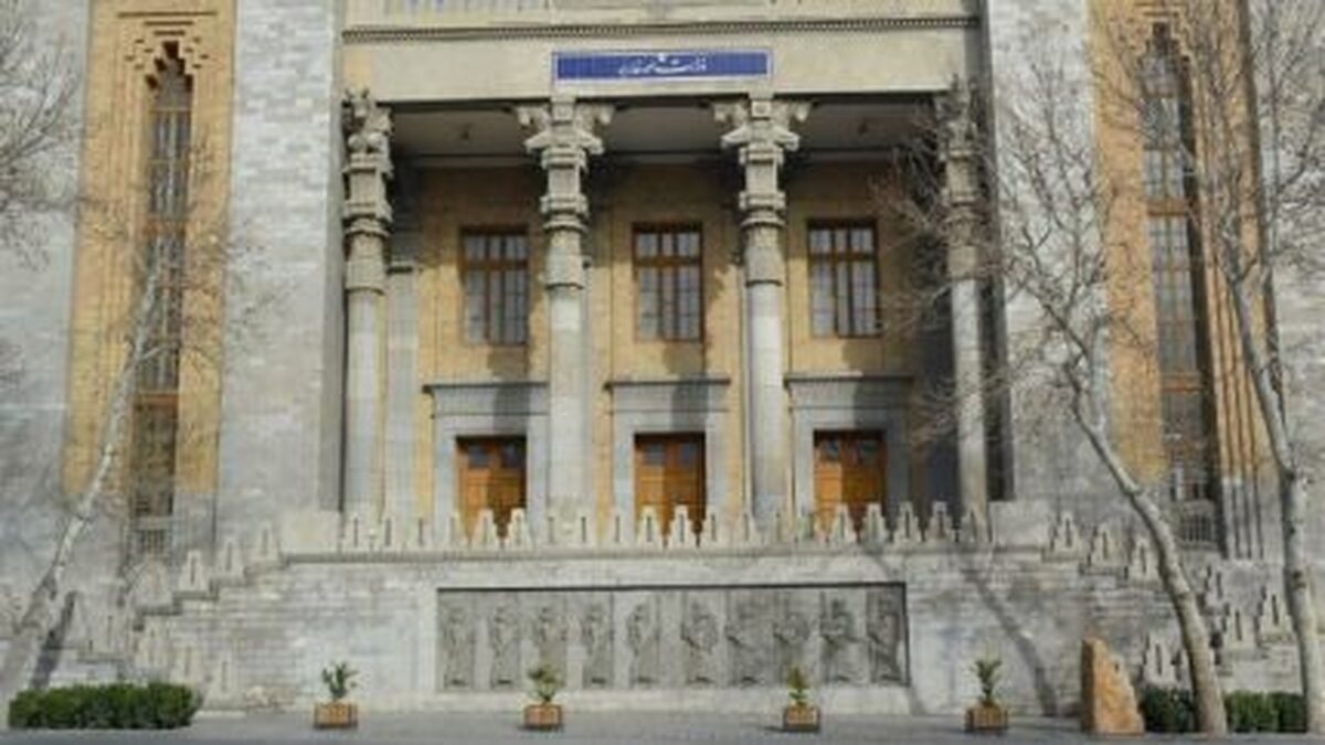 هشدار جدی روزنامه جمهوری اسلامی؛ سیاست خارجی نیاز به جراحی فوری دارد وزارت خارجه