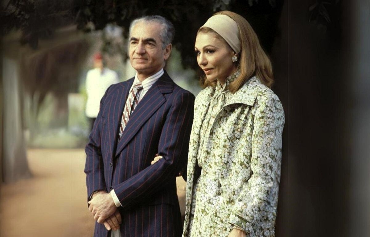 تصویری جالب از محمدرضا پهلوی و فرح سوئیس؛ سال ۴۷