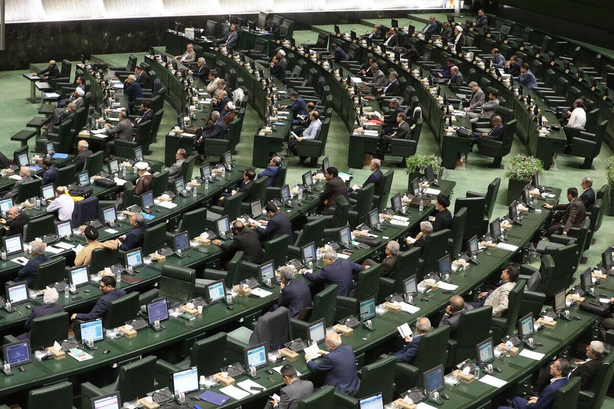 هشدار مجلس به پزشکیان درباره بنزین: راهکار غیرقیمتی اعمال کنید