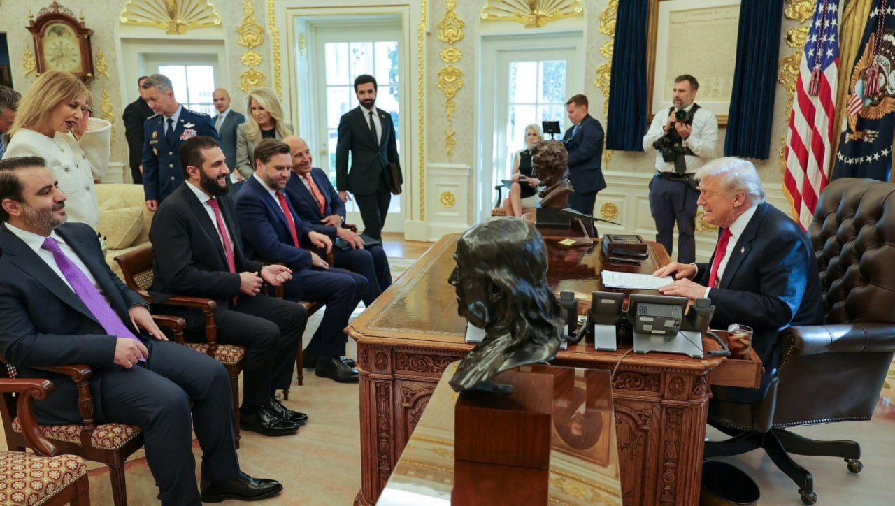 در دیدار تاریخی ترامپ با احمد الشرع چه گذشت؟ | تعلیق برخی تحریم‌های آمریکاعلیه سوریه و توافق درباره کردها