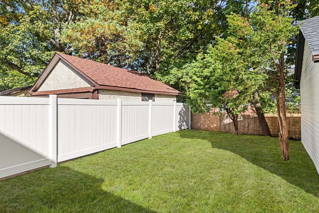 نگاهی به خانه دوران کودکی ترامپ؛ از ساختمانی متروکه تا عمارت ۲.۳ میلیون دلاری 5