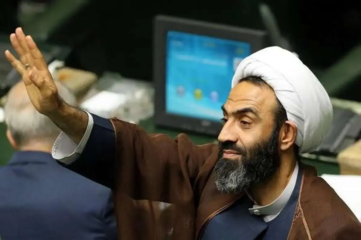 نقدعلی: جوانان آمریکا در برابر سیاستهای استکباری ترامپ ایستادهاند نقدعلی