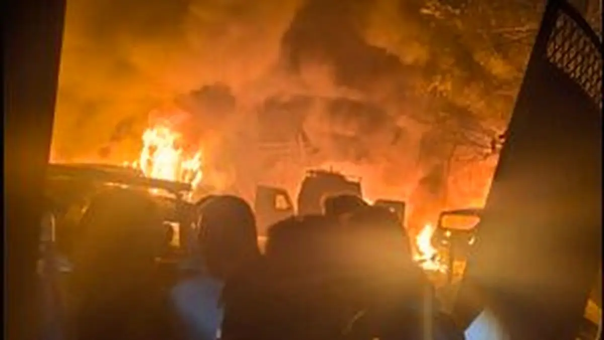 ببینید| ویدئویی از حادثه انفجار در کلانتری کشمیر ببینید| ویدئویی از حادثه انفجار در کلانتری کشمیر