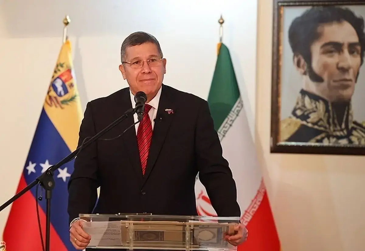 سفیر ونزوئلا: حضور نظامی آمریکا در کارائیب مقدمه مداخله است | اتحاد ما با پکن، مسکو و تهران راهبردی است